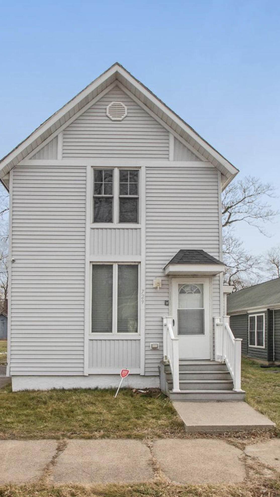 729 Columbus Avenue - Photo 1