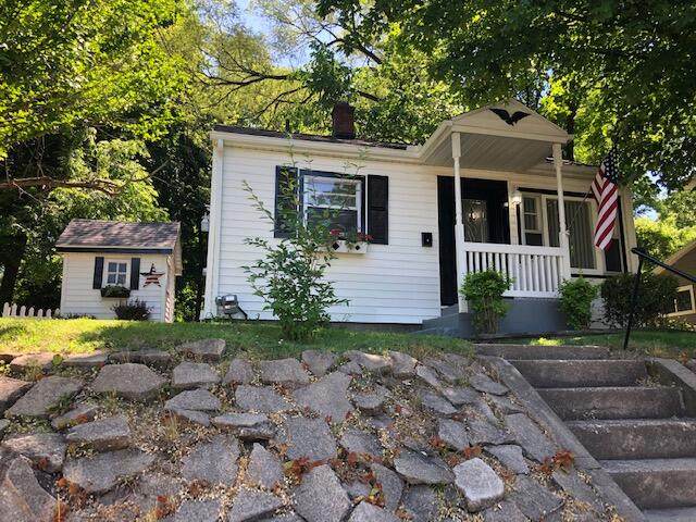 611 Harris Street - Photo 1