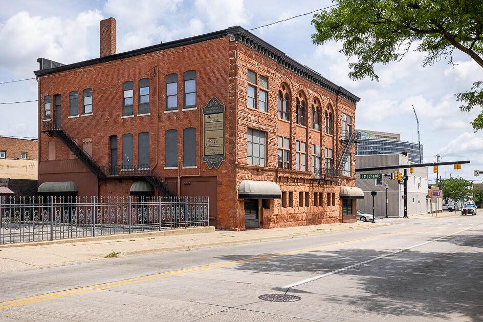 100 Washington Avenue - Photo 1
