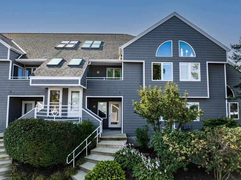 501 Whittaker Street - Photo 1