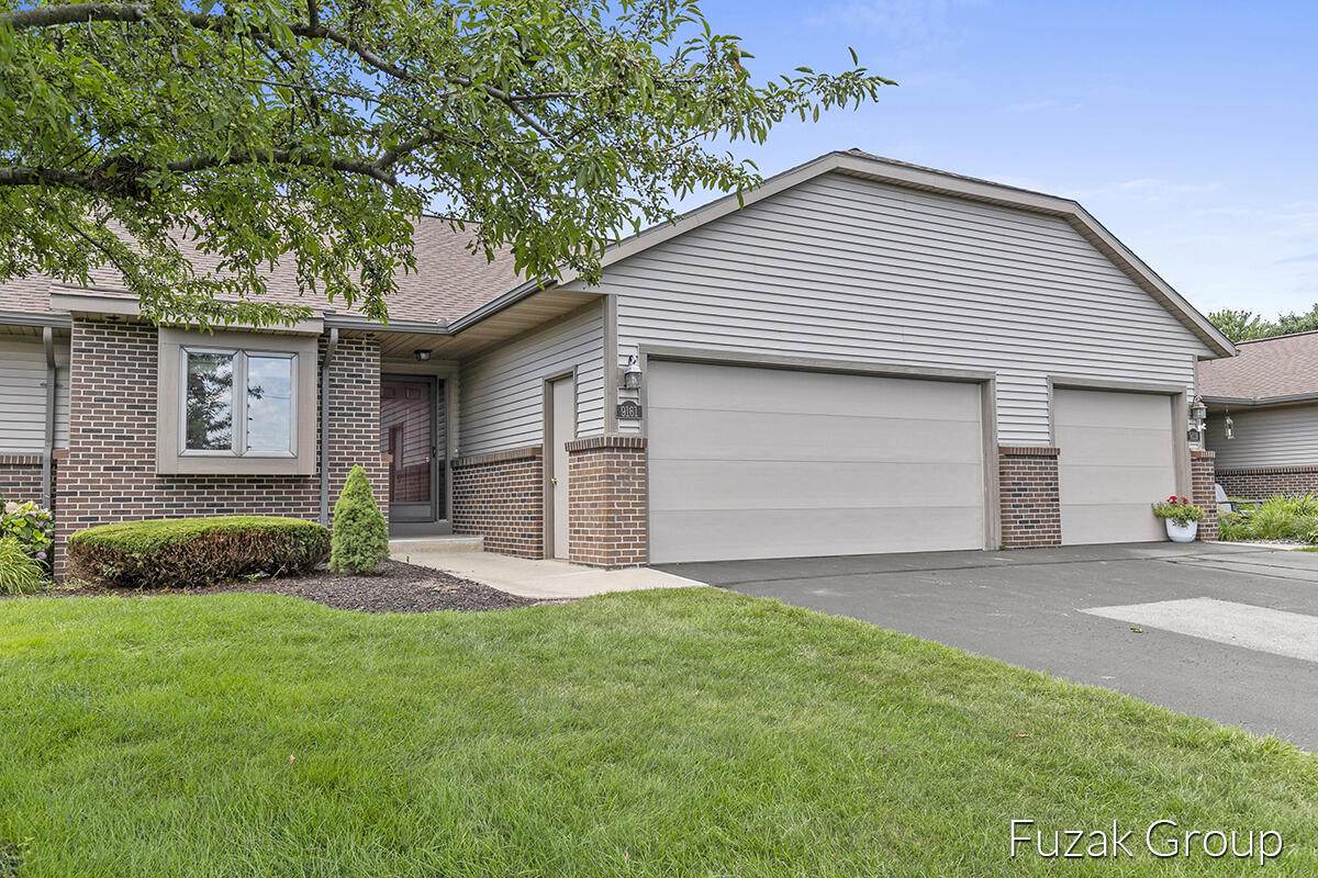9161 Maple Lake Drive - Photo 1