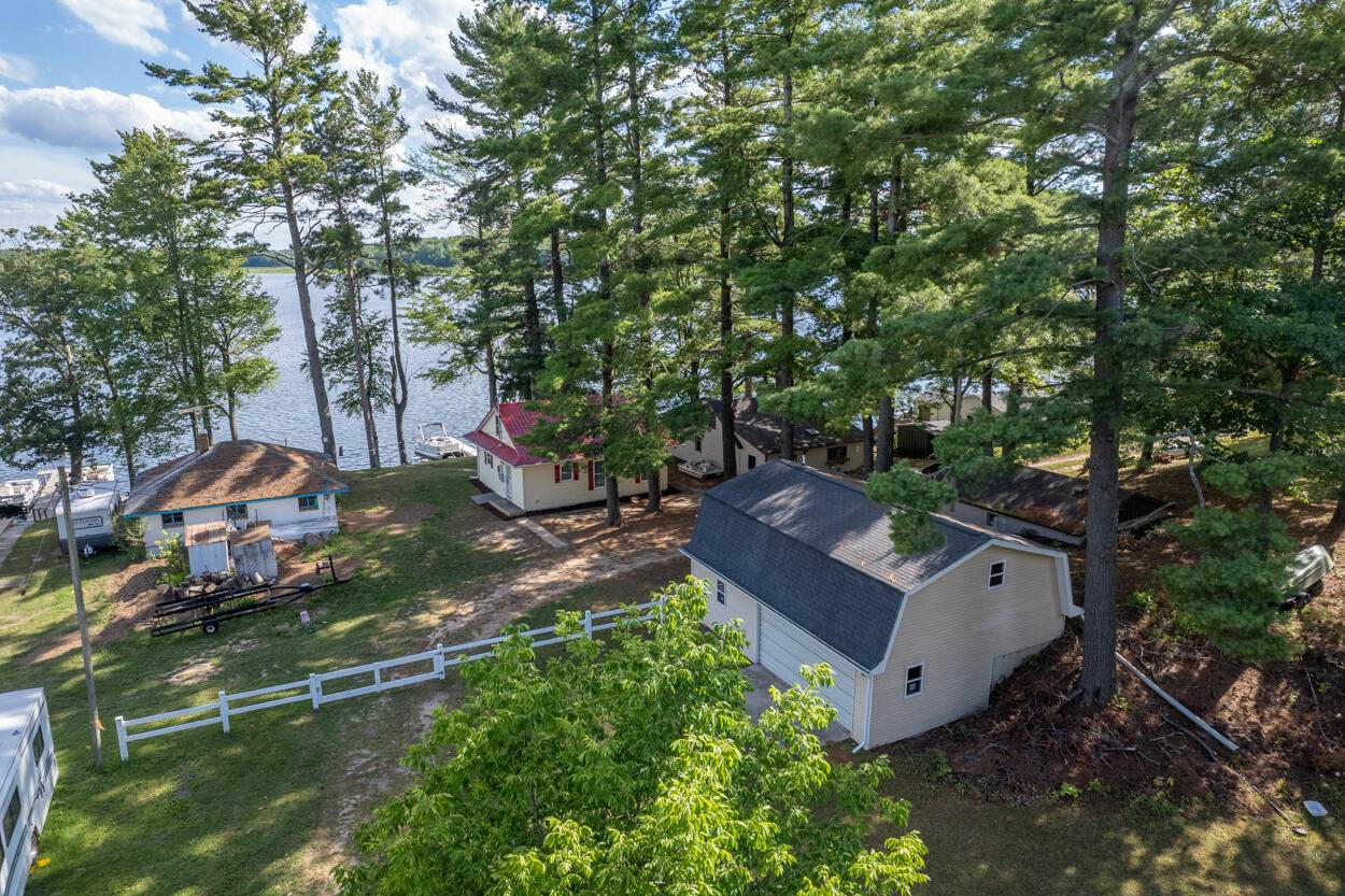 8911 Lakeview Boulevard - Photo 1