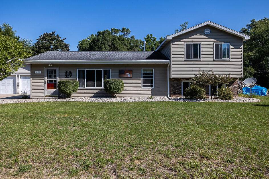 10111 Sheila Drive - Photo 1