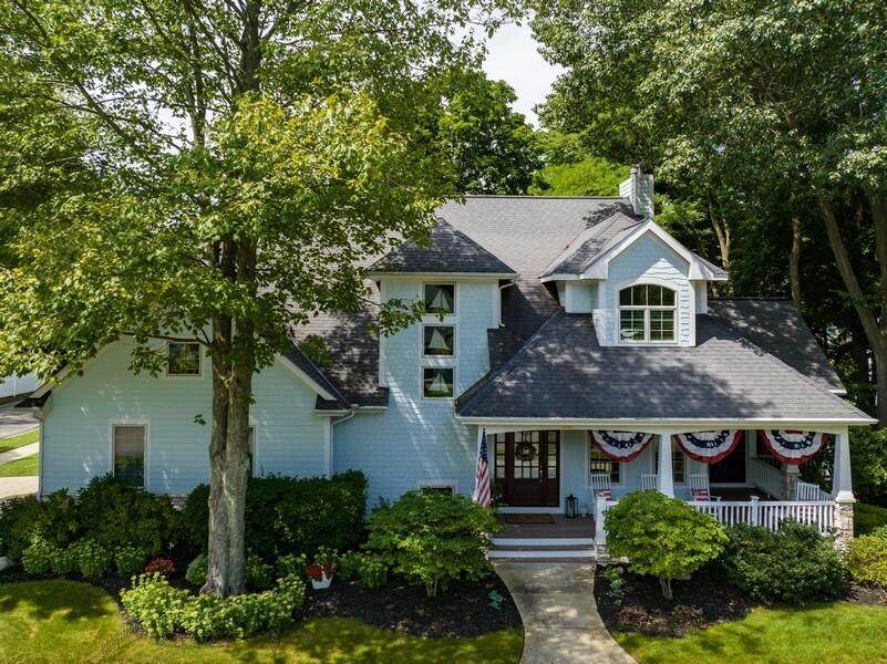 35 Streamwood Drive - Photo 1