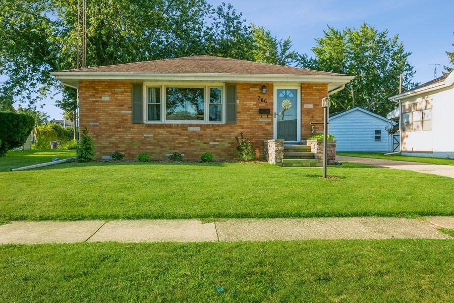 706 Botham Avenue - Photo 1
