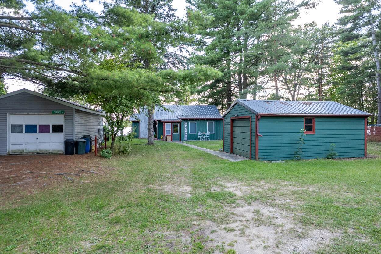 8675 Lakeview Boulevard - Photo 1