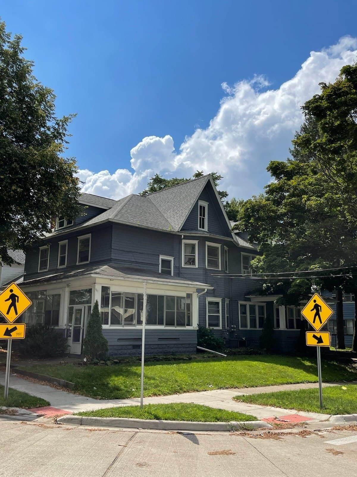 600 Greenwood Place - Photo 1