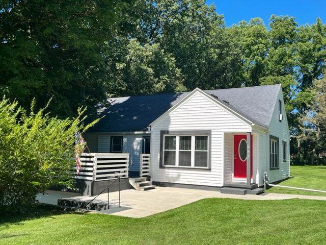 985 Vineland Road - Photo 1