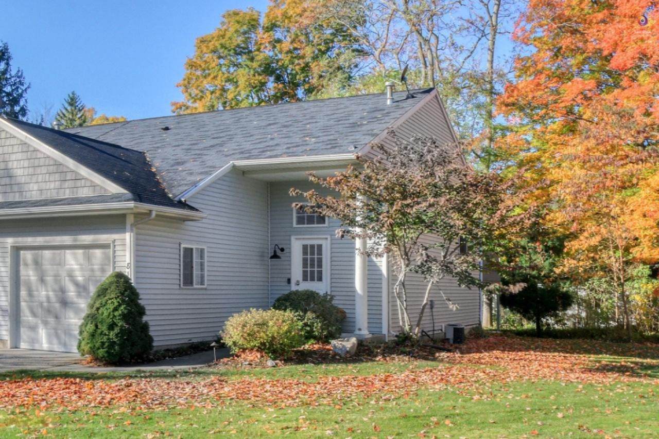 81 Douglas Cove - Photo 1