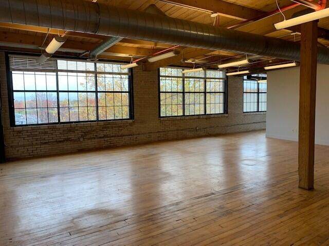 217 24th Street - Photo 1