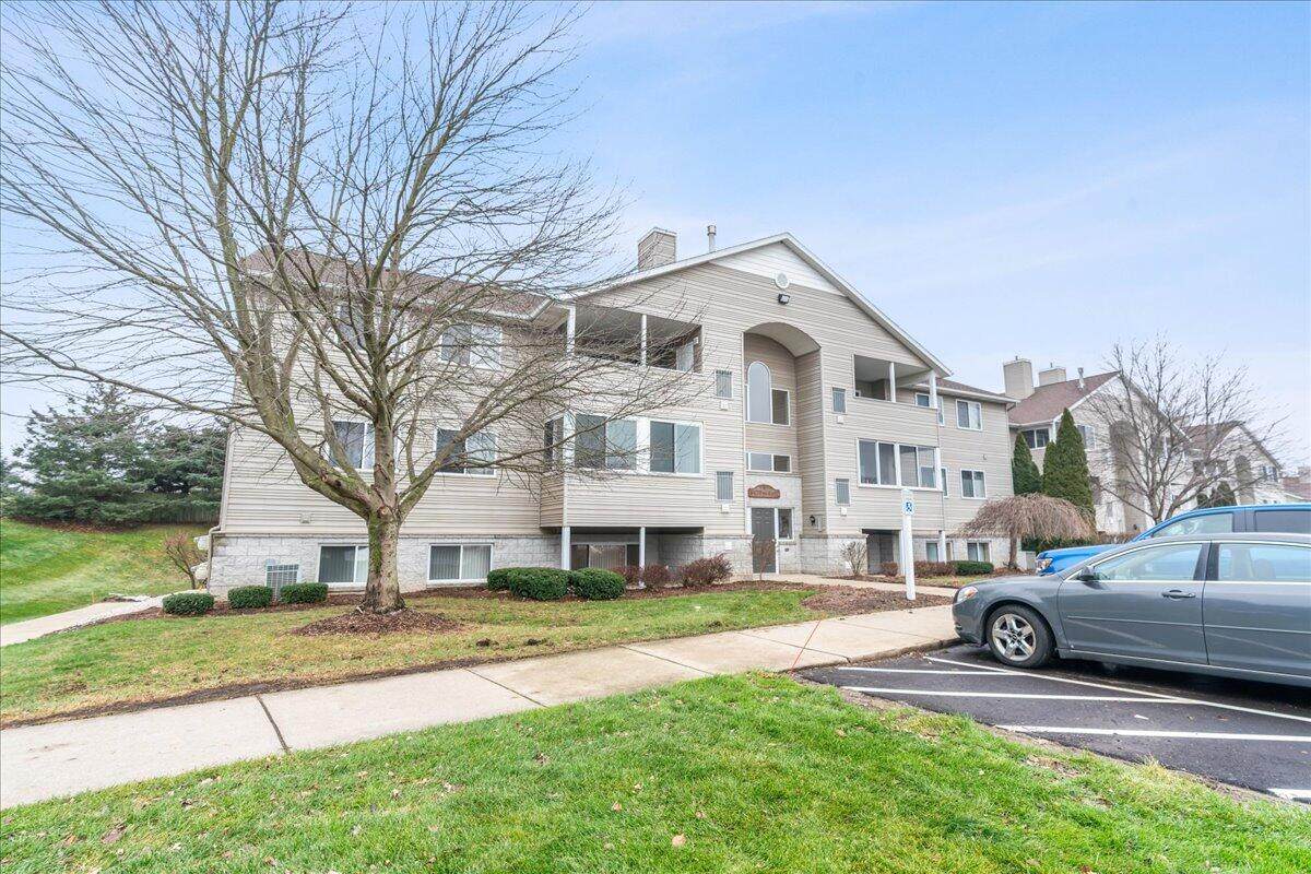 8470 Jasonville Court - Photo 1
