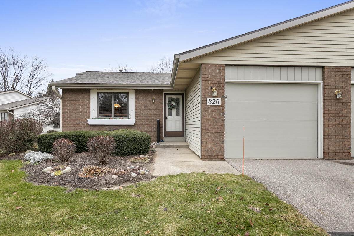826 Creekridge Drive - Photo 1