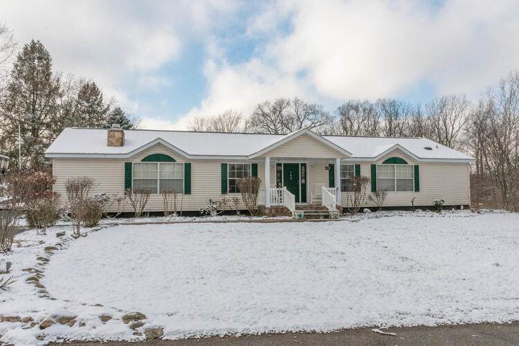 702 Fairview Drive - Photo 1