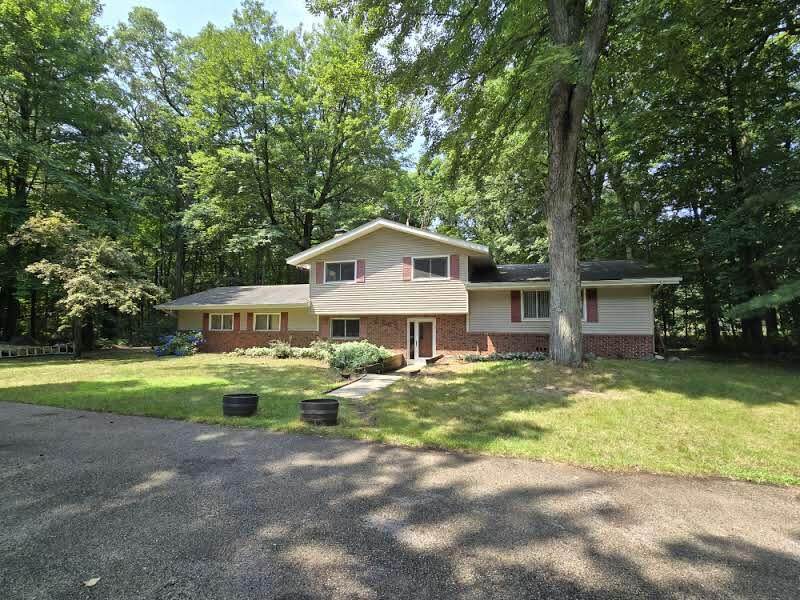 5203 Nestrom Road - Photo 1