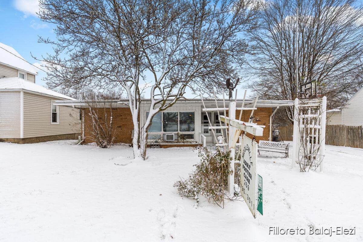 307 Broadway Street - Photo 1