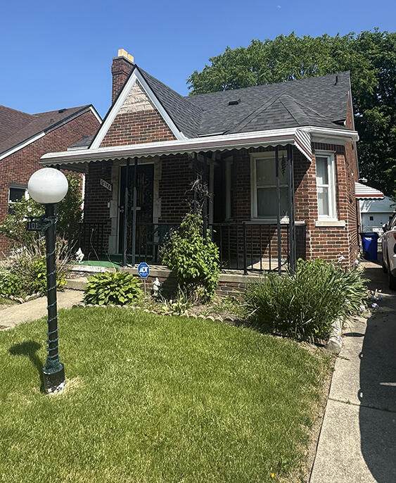 10158 Beaconsfield Street - Photo 1