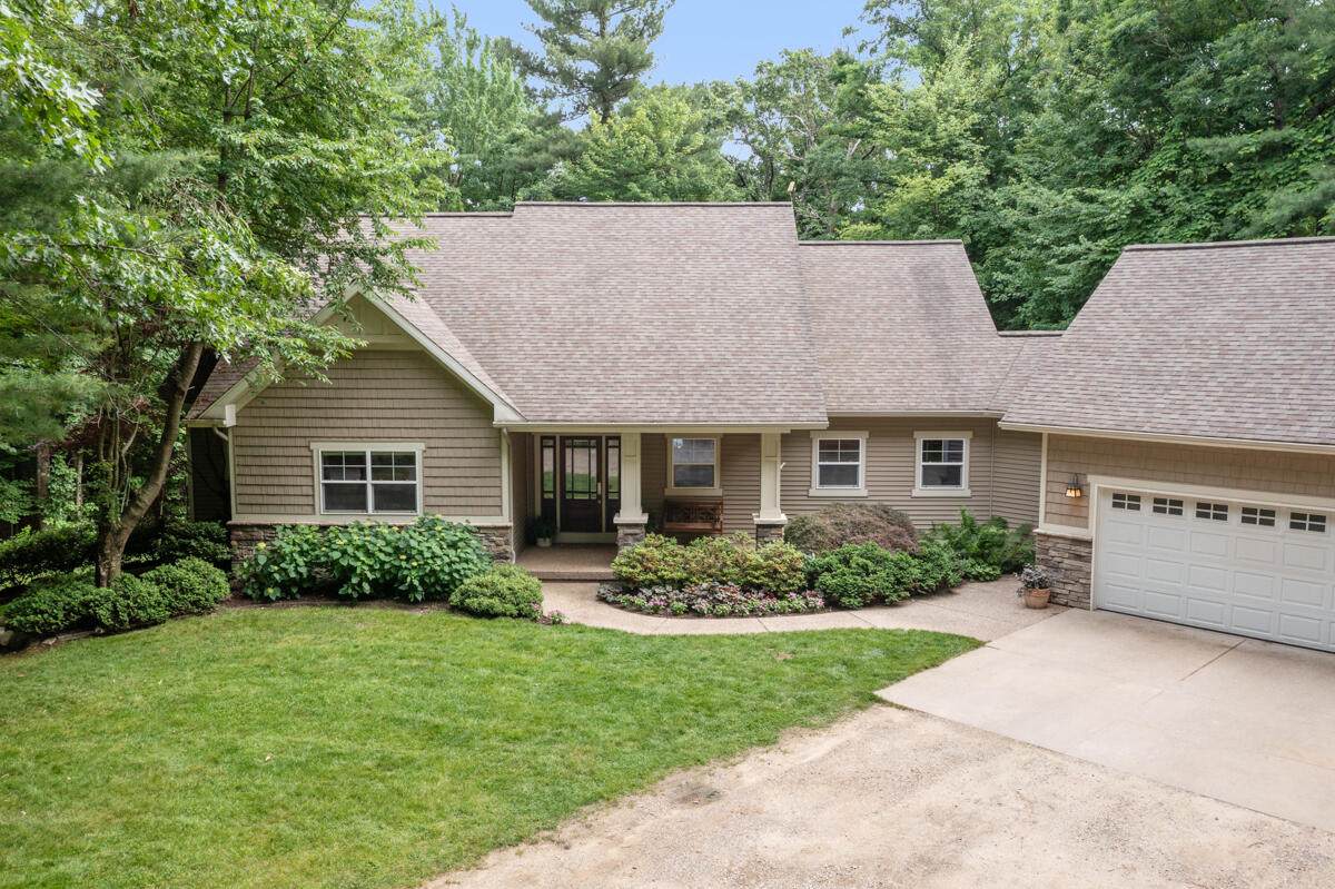 8702 98th Street - Photo 1
