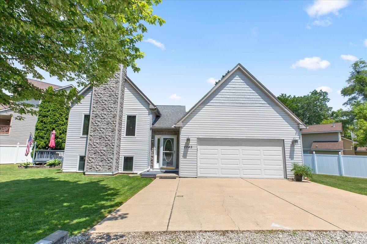 2345 Austin Drive - Photo 1