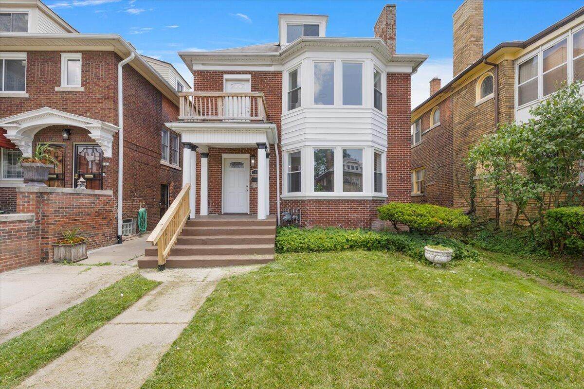 2475 Hazelwood Street - Photo 1
