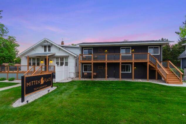 710 Ludington Avenue - Photo 1