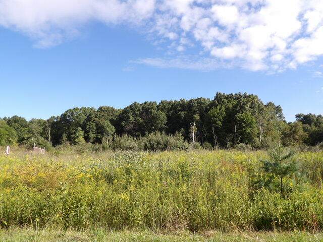 2747 M Drive - Photo 1