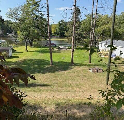 11621 Riverside Drive - Photo 1