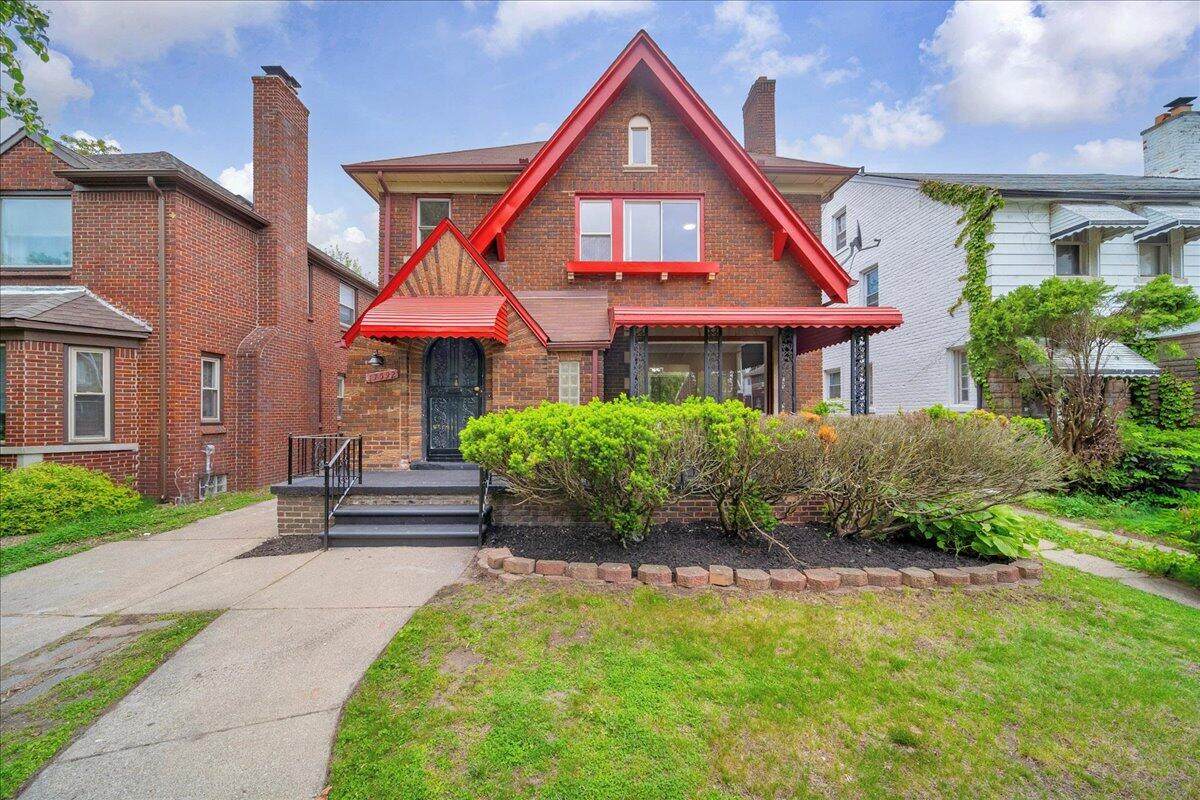 17592 Wisconsin Street - Photo 1