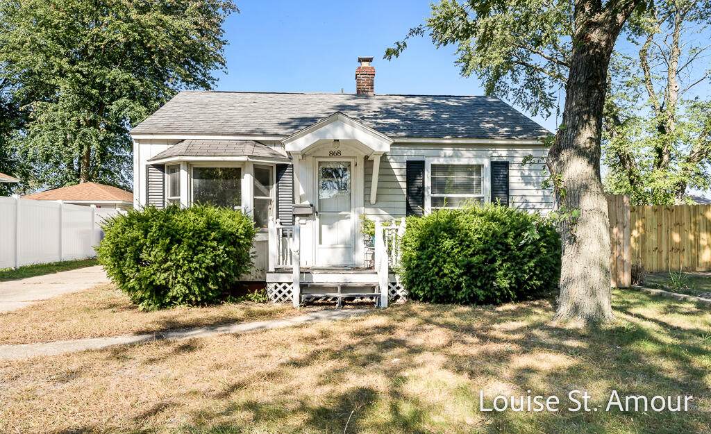 868 Post Road - Photo 1