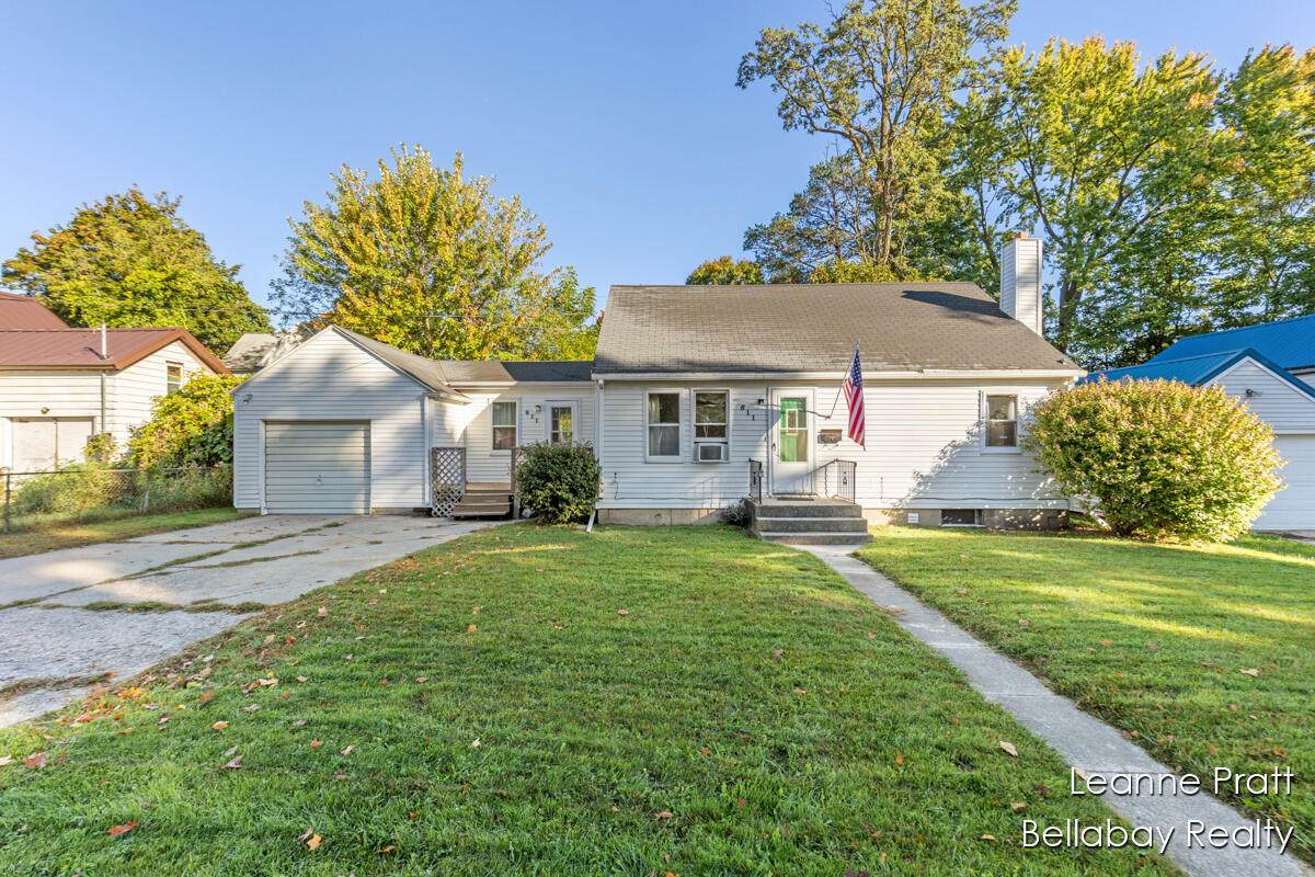 611 Walnut Street - Photo 1