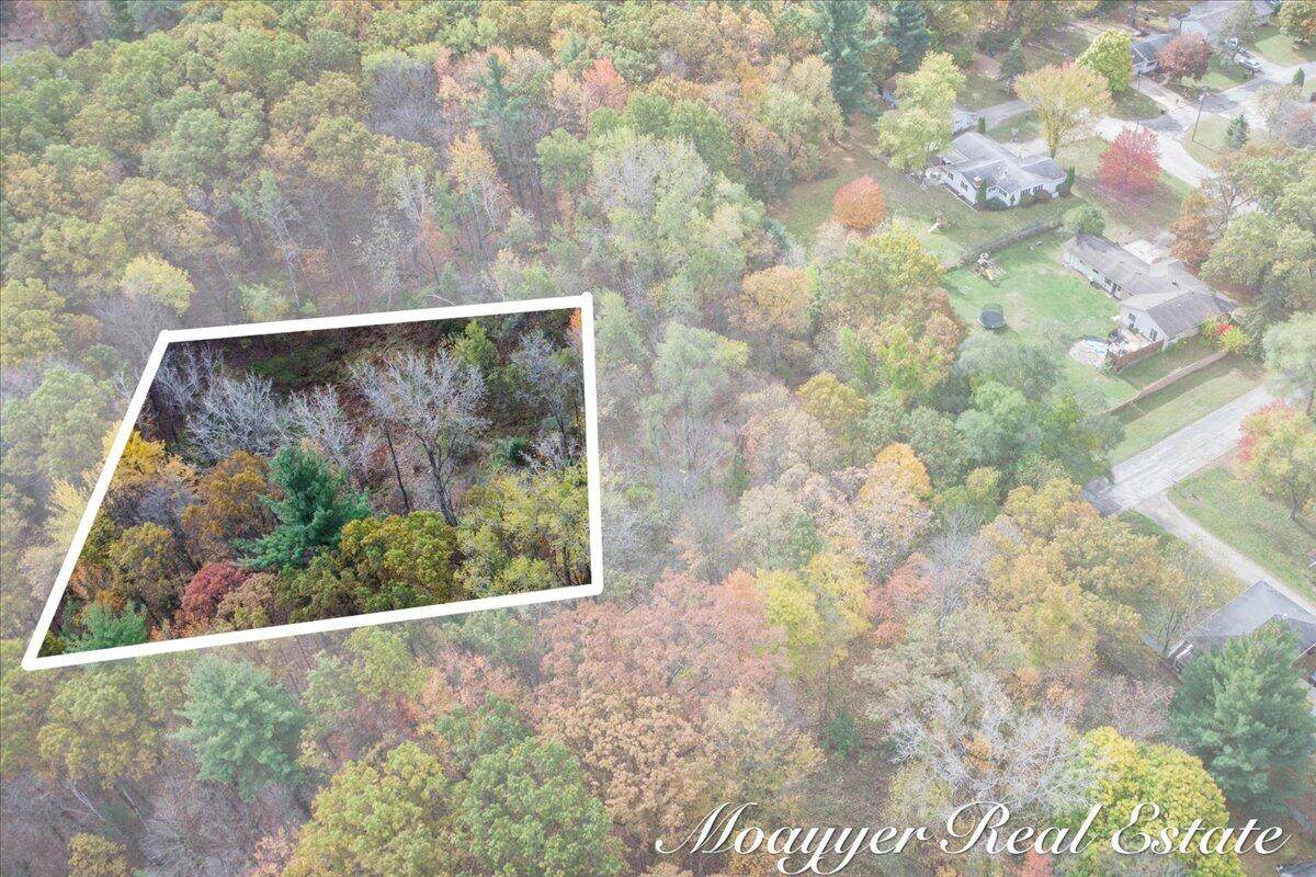 632 Edgewood Drive - Photo 1