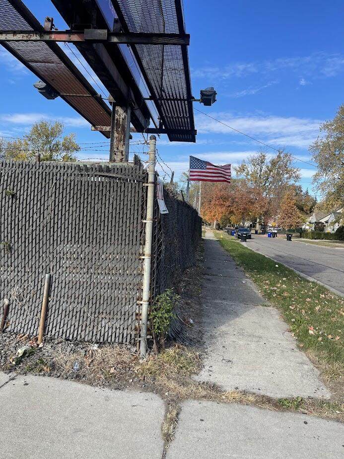 22512 Warren Avenue - Photo 1