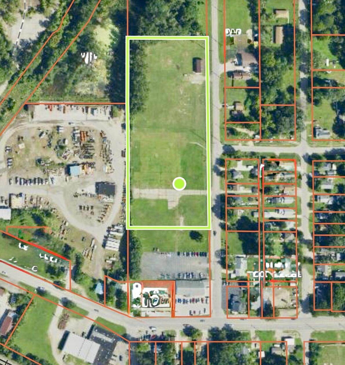 900 Roberts Street - Photo 1