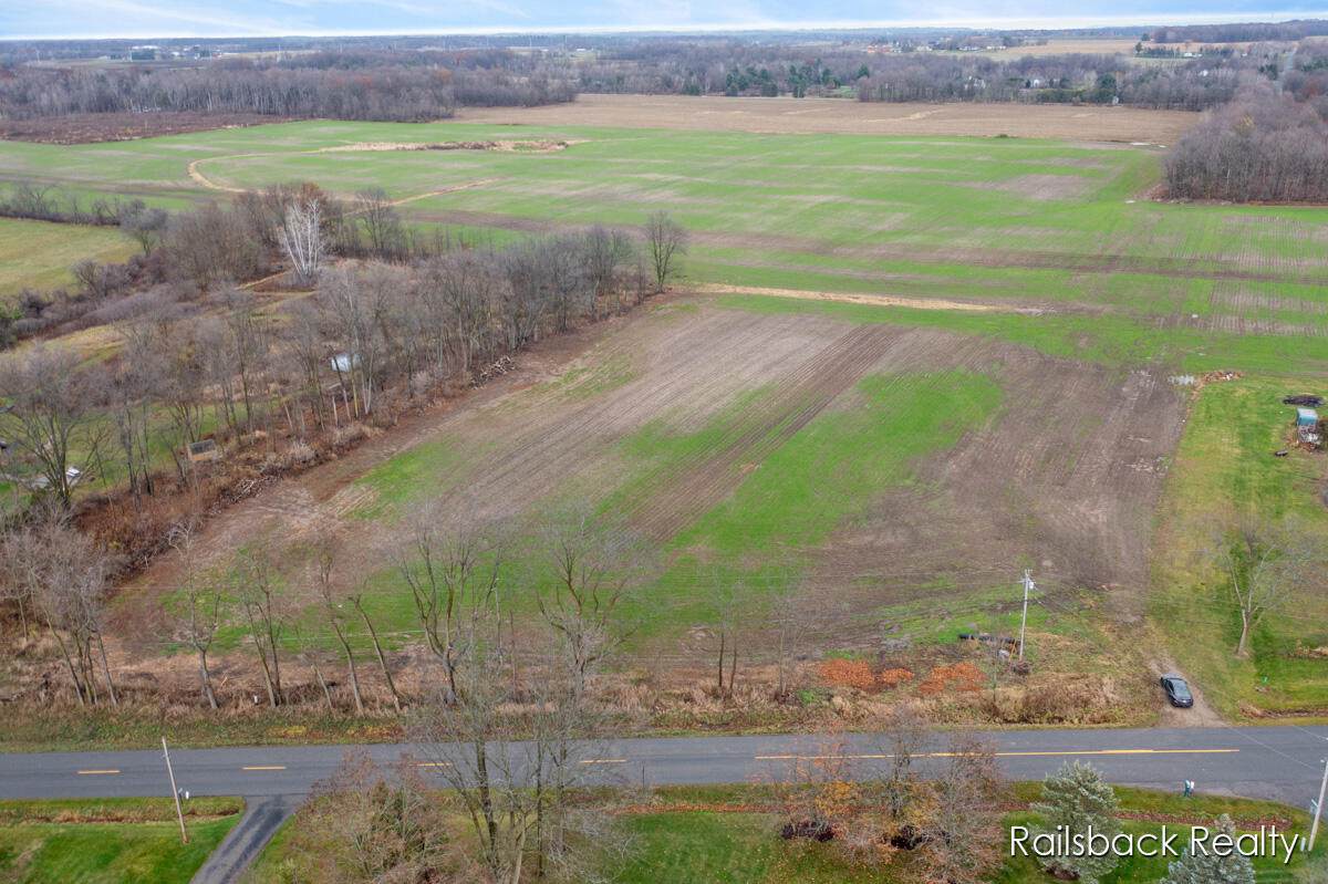 4404 Peach Ridge Avenue - Photo 1