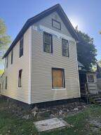 606 8th Street - Photo 1