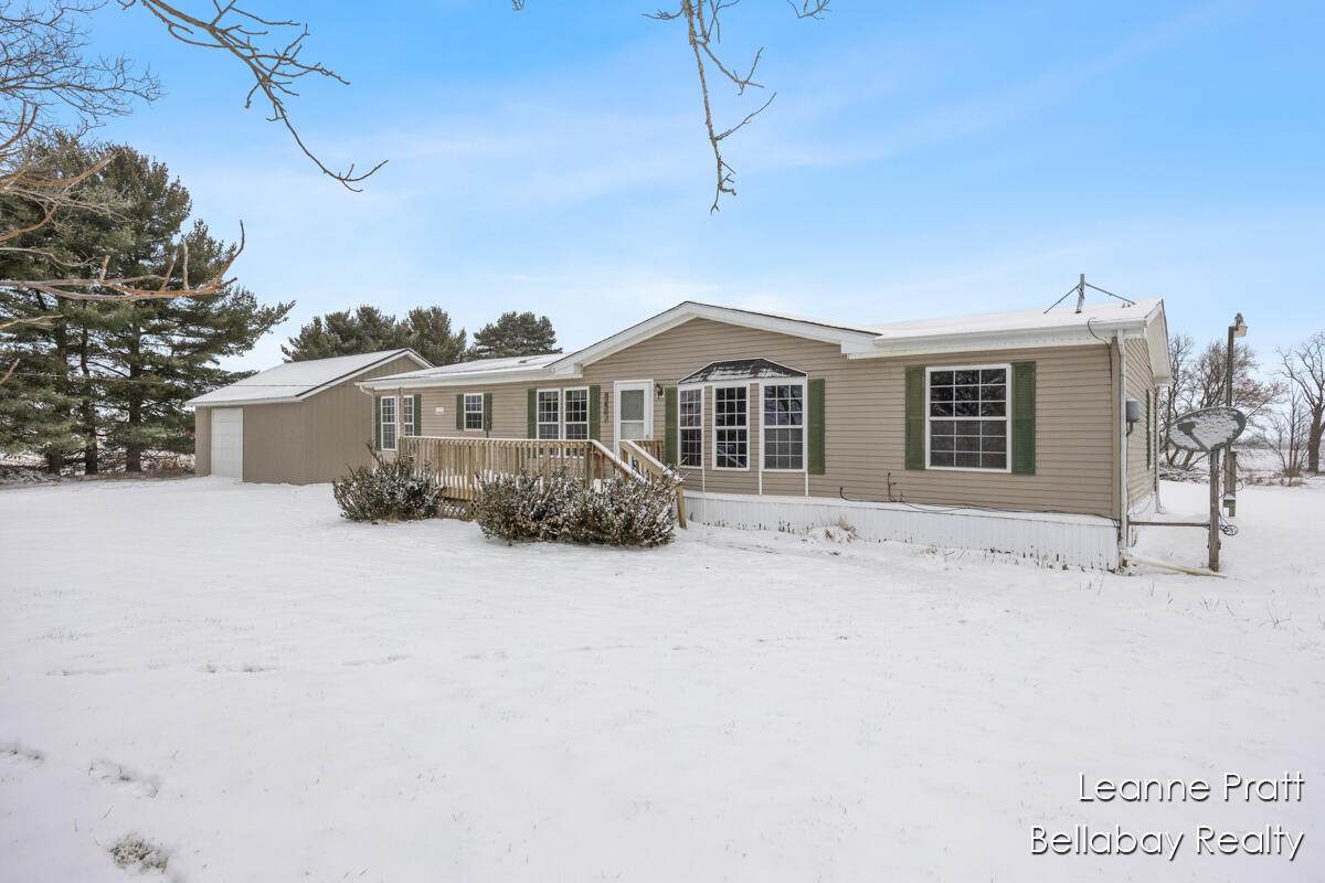 9820 5 Point Highway - Photo 1