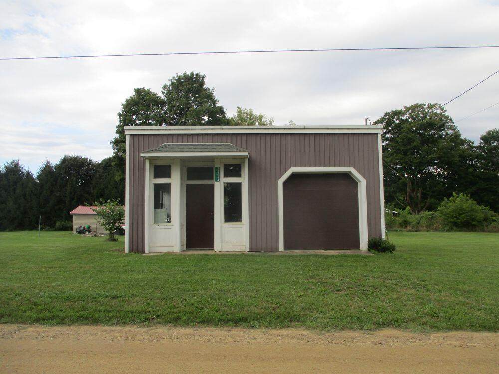 55694 Goff Lake Road - Photo 1