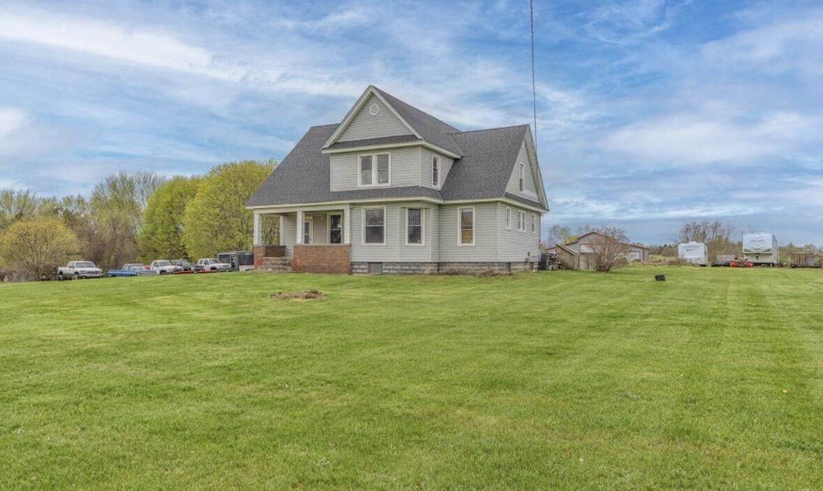 3011 Empire Avenue - Photo 1