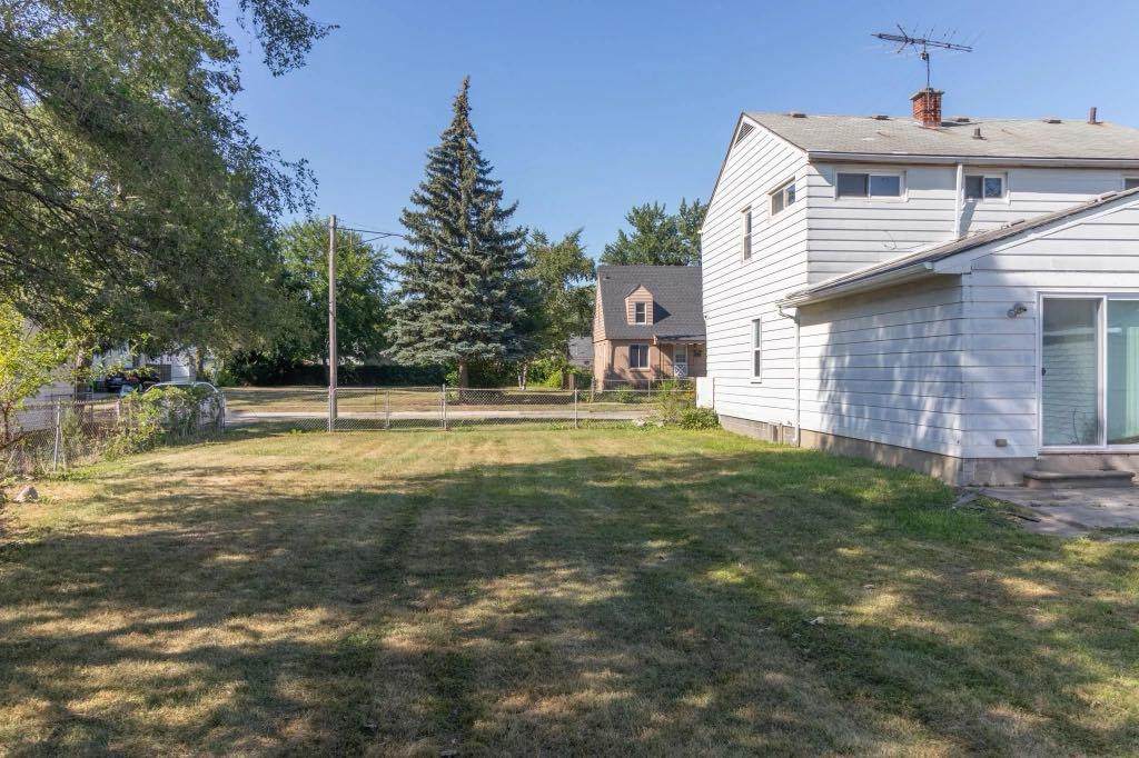 7052 Cadillac Avenue - Photo 1