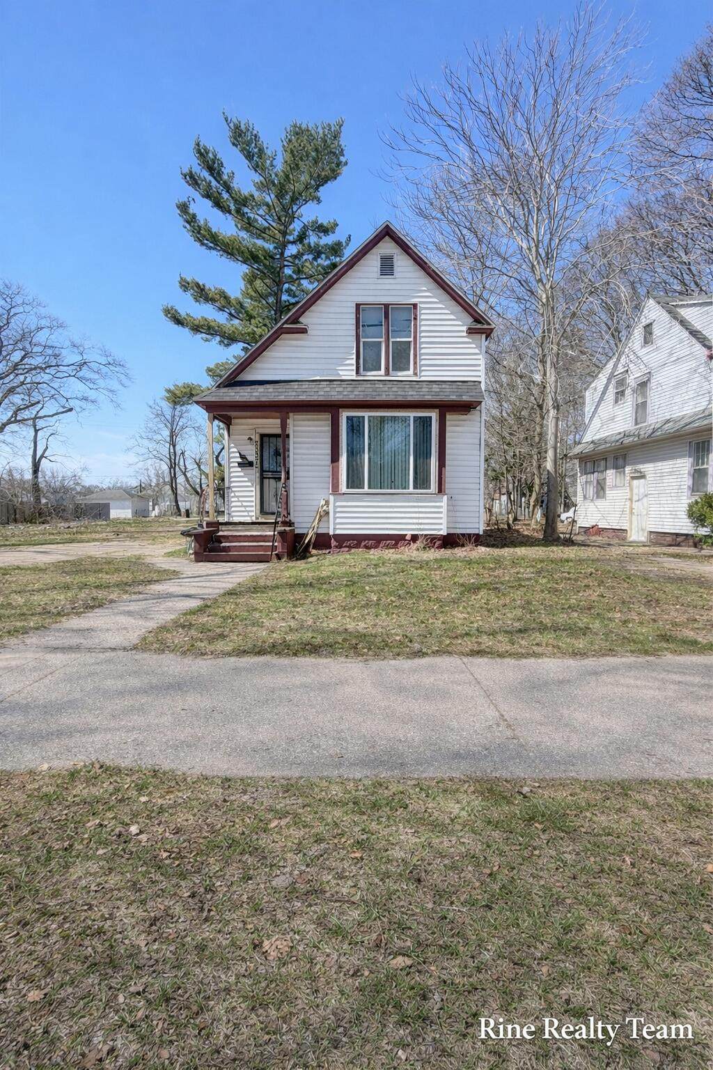 2337 6th Street - Photo 1
