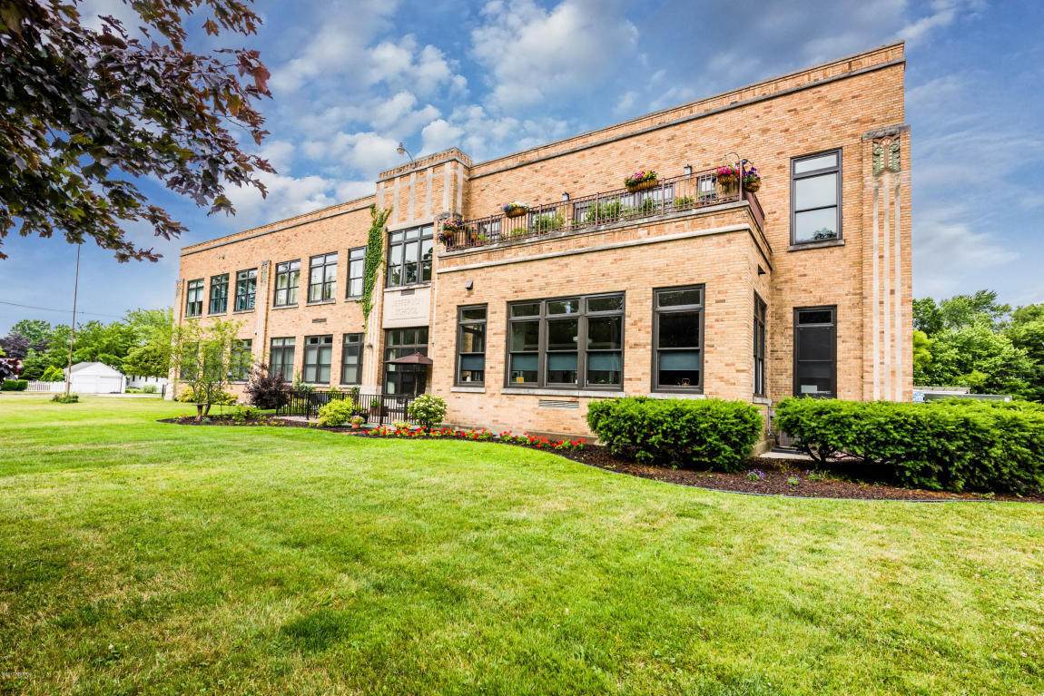 2214 State Street - Photo 1