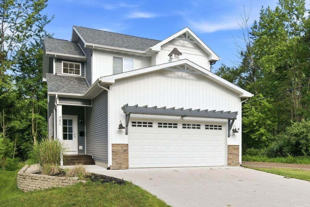 480 Mcmullan Way - Photo 1