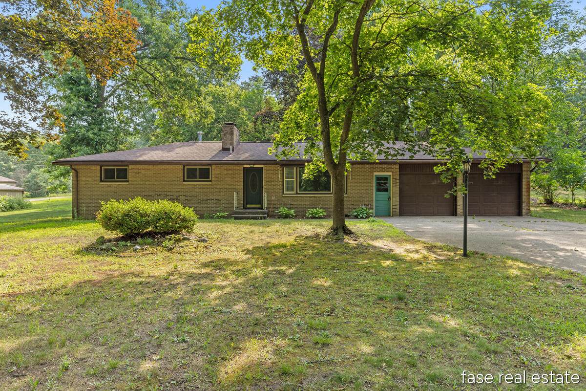 7676 Courtland Drive - Photo 1