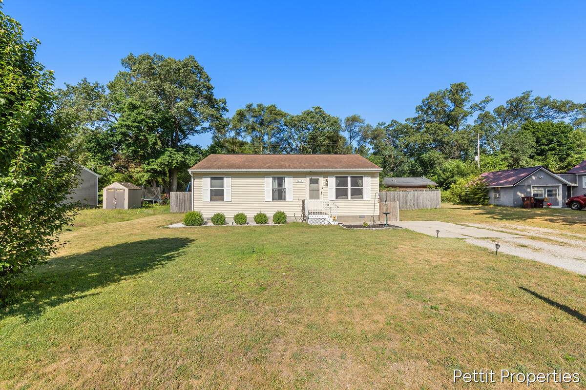 1447 West Street - Photo 1