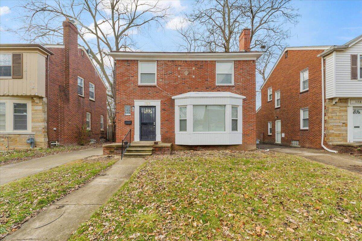 17217 Plainview Avenue - Photo 1