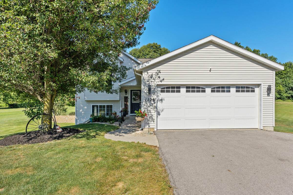 1126 Vista Lane - Photo 1