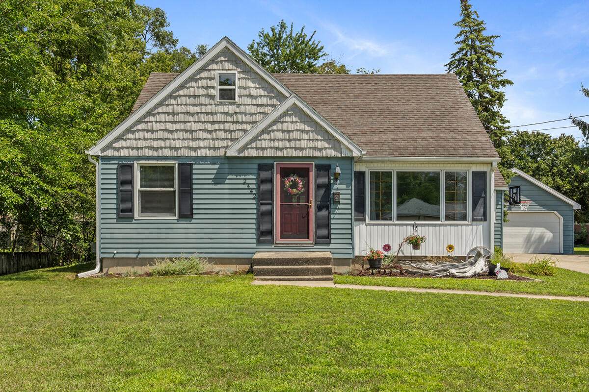 2442 De Laat Avenue - Photo 1