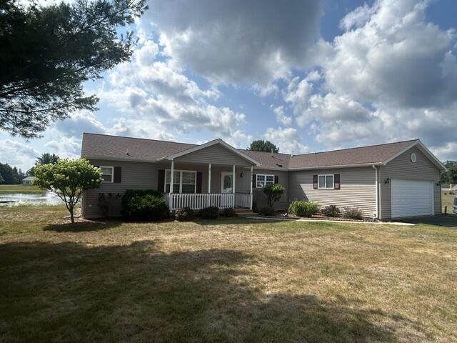 7712 Sunset Shores Drive - Photo 1