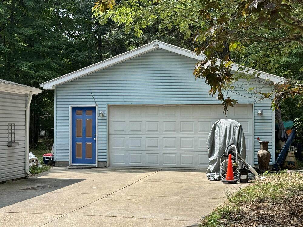 https://bt-photos.global.ssl.fastly.net/swmich/orig_boomver_1_26043711-2.jpg
