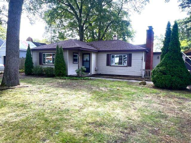 2063 Manitou Circle - Photo 1