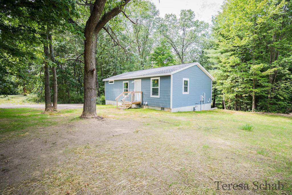 16249 Kendaville Road - Photo 1